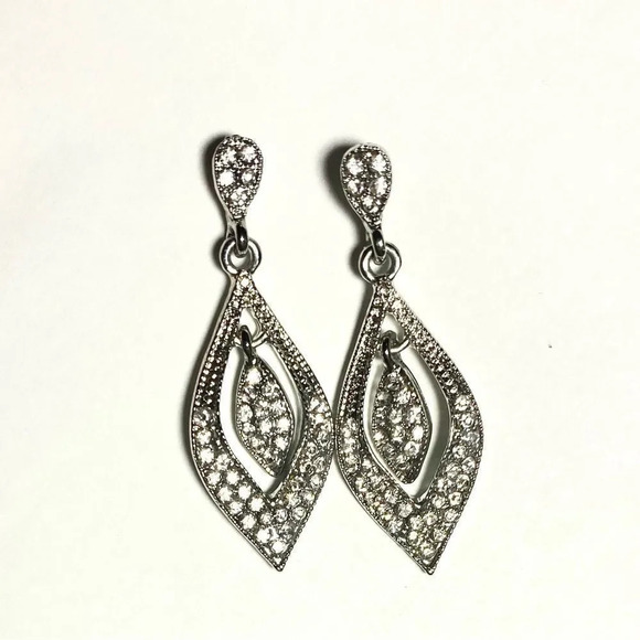 Earrings  - Picture 3 of 5